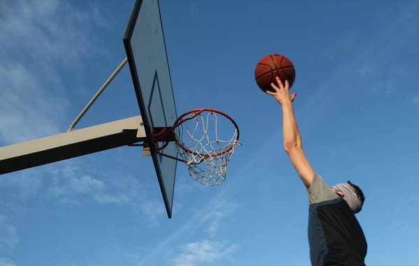 Wie kann man die Lauftechnik optimieren um Verletzungen zu vermeiden?